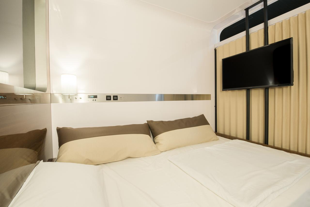 The S3 Wakayama Station Hotel ภายนอก รูปภาพ